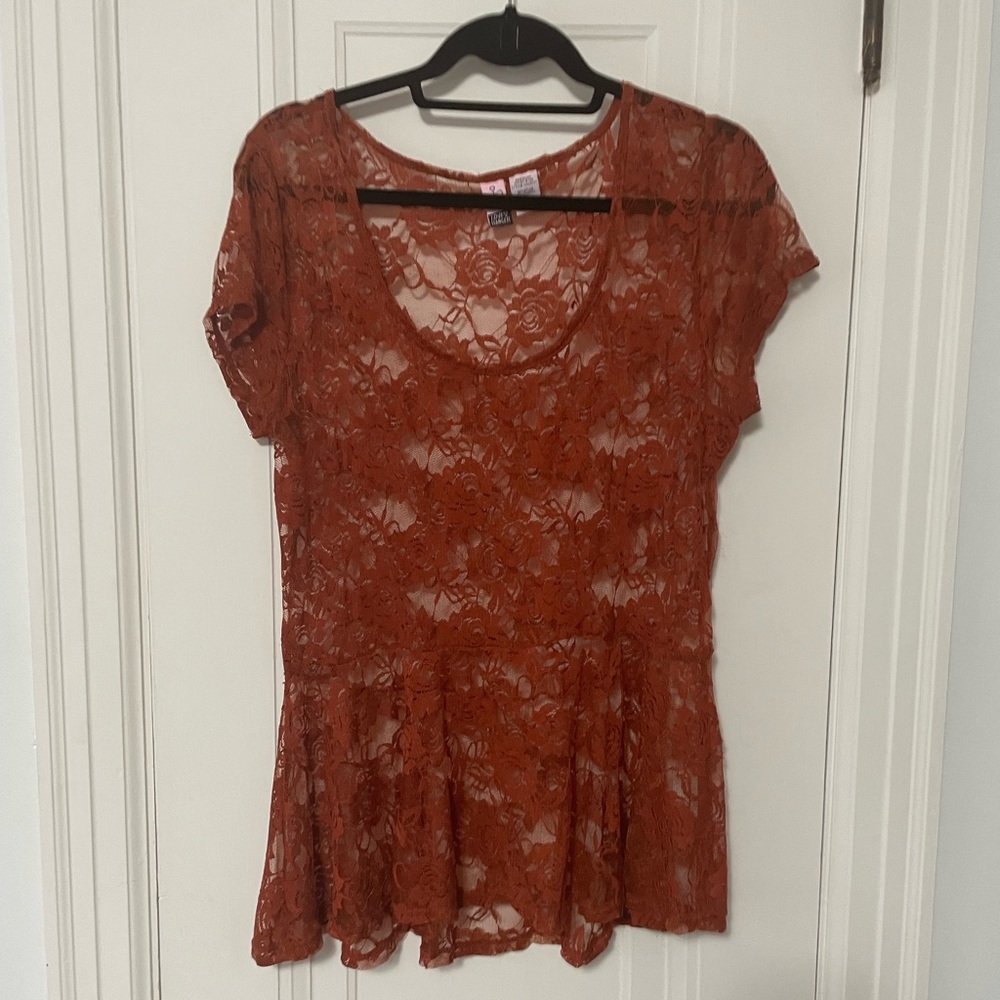 Lace top, rose pattern, peplum style L